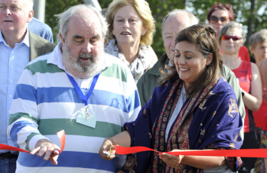 Conservative MP for Wealden, Nus Ghani, opens new exercise pathway in Horam