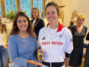 Conservatives join celebrations in Rotherfield for Olympic Gold winner